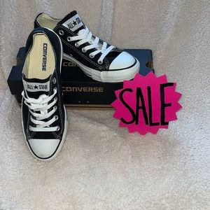NWT ALLSTAR CONVERSE SHOES M SIZE 6 BLACK